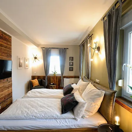 아파트 Schickes Chalet-Apartment Mit Extra Schlafzimmer *
