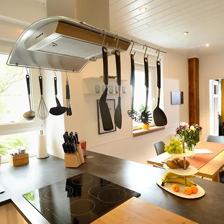 Schickes Chalet-apartment Mit Extra Schlafzimmer * Брухкёбель