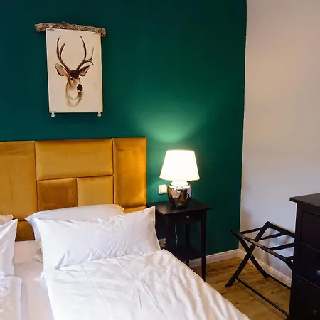 Schickes Chalet-apartment Mit Extra Schlafzimmer Брухкёбель