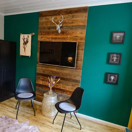 Апартаменты Schickes Chalet-apartment Mit Extra Schlafzimmer