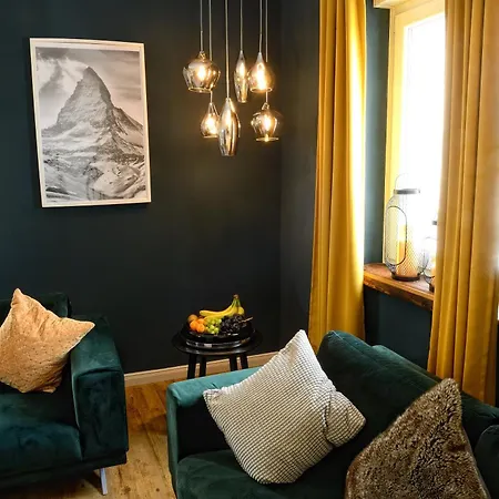 아파트 Schickes Chalet-Apartment Mit Extra Schlafzimmer